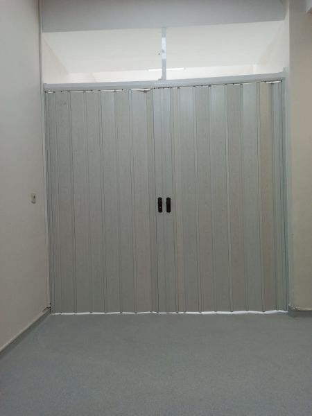 Sarpaş Akordiyon Kapı Akçaağaç Camsız 12 mm Desenli Çift Açılım Katlanır Akordeon Pvc