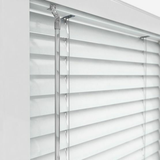 Sarpaş Beyaz 25 mm Alüminyum Jaluzi Perde 51X75 - 151X200